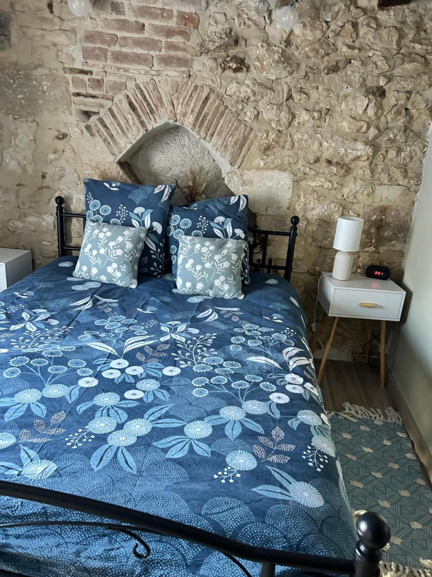 Le Ptit Saint-Front Apartman Périgueux Kültér fotó